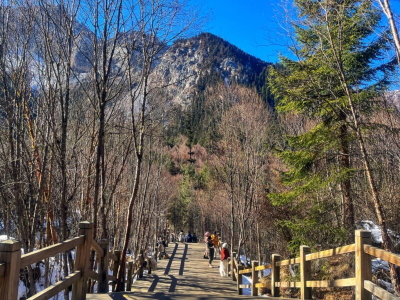 Descent from Long Lake to Five-Colored Lake