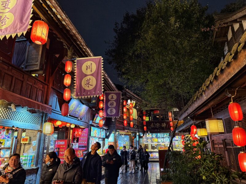 Eateries and restaurants at Jinli