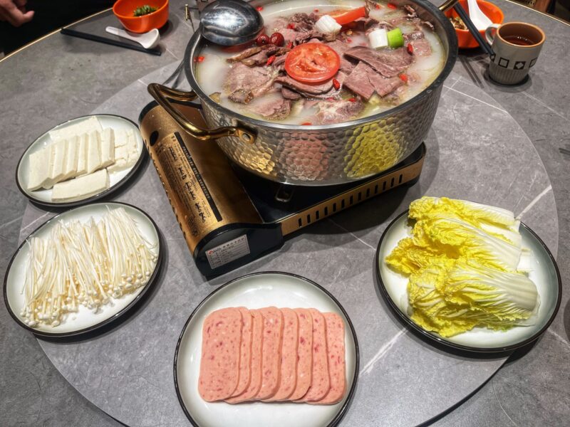 Jiuzhaigou Orange Hotel Review - Hotpot Dinner