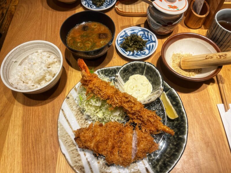 Katsukura - Pork tenderloin with prawn cutlet Set