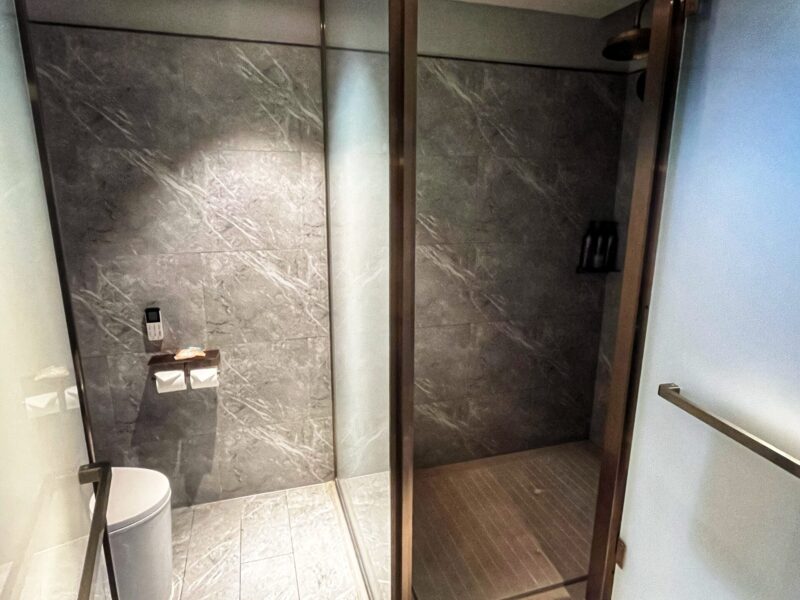 Mercure Chengdu ChunXi Taikoo Li Hotel - Bathroom