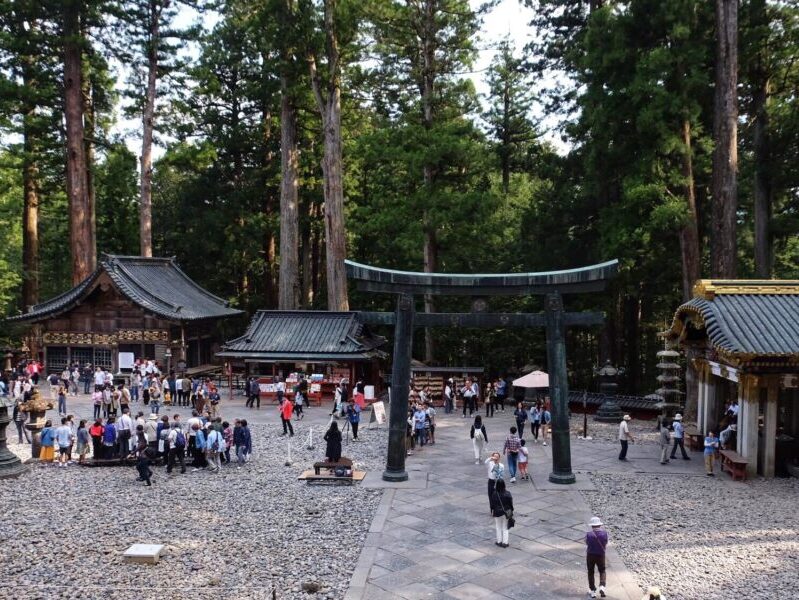 Nikko itinerary - Visit Toshogu Shrine