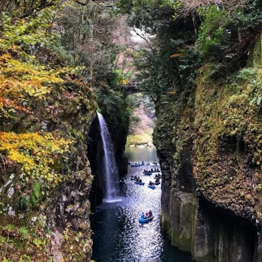 What To Eat in Takachiho Gorge: Nagashi Somen - MyTravelBuzzg