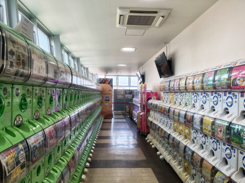 Tsutenkaku Tower vending machines